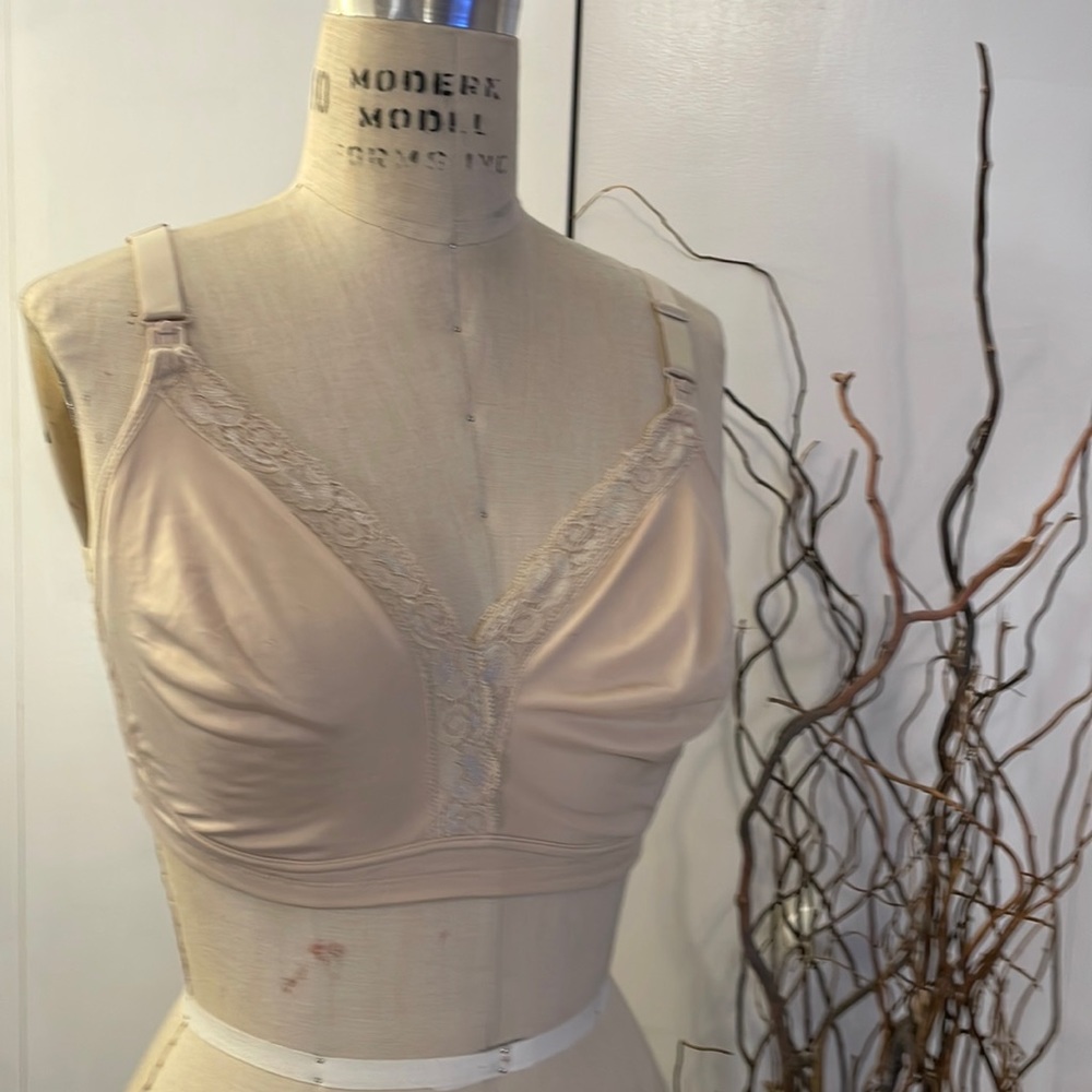 Loving Moments Nude nursing bra with lace detail 38D